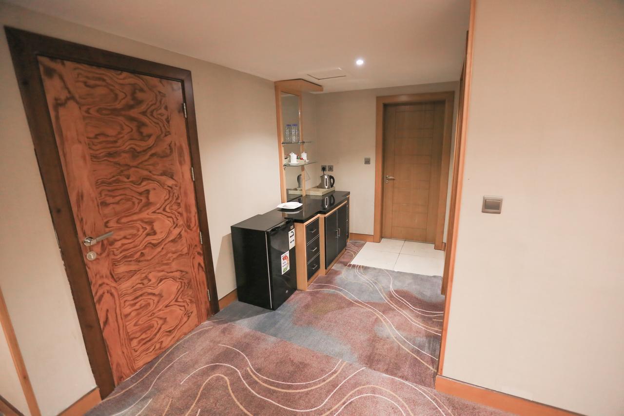 Aparthotel Konal Suites 3*