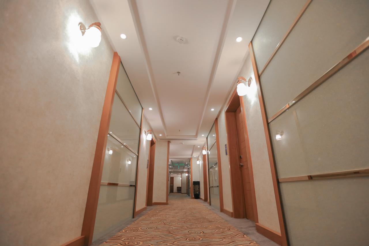 Aparthotel Konal Suites 3*
