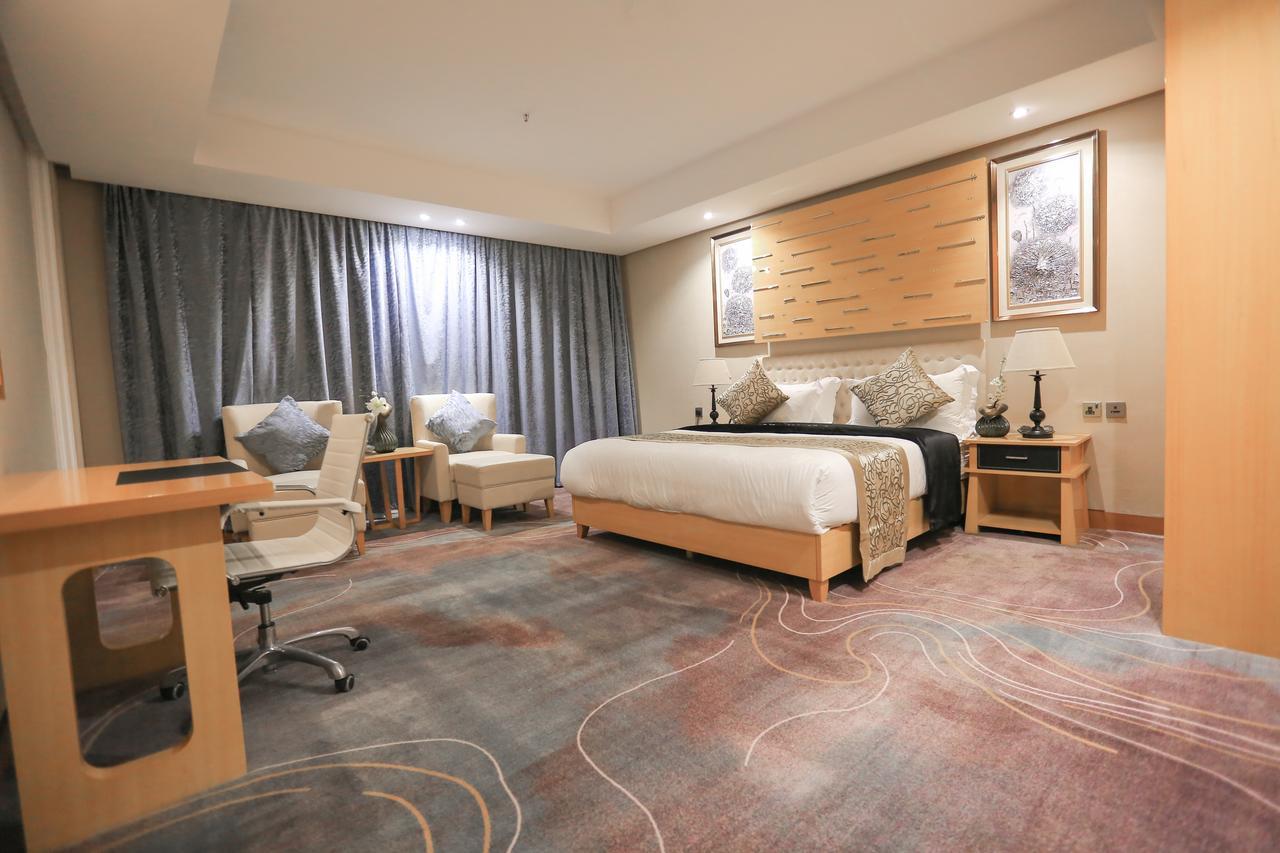 Aparthotel Konal Suites 3*